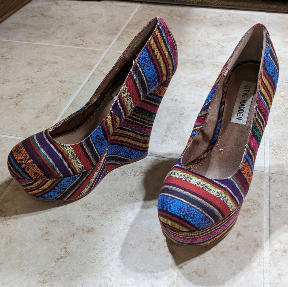 Steve Madden Multicolor Wedges
